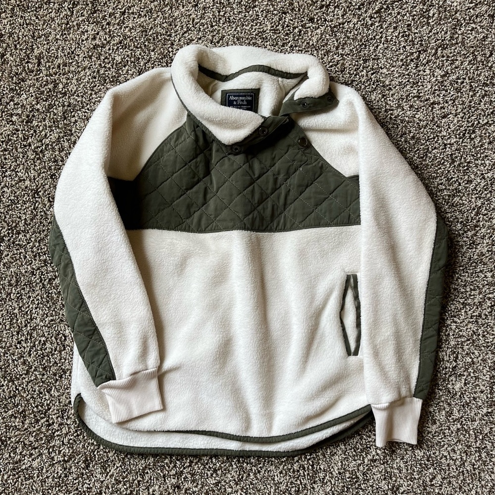Anbercrombie and Fitch pullover